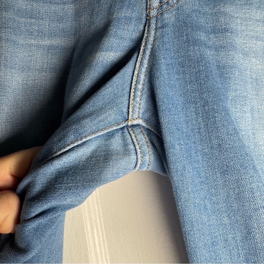 Levi’s 726 Flare Medium Wash Distressed High Rise Denim Jeans 32 - Picture 10 of 16